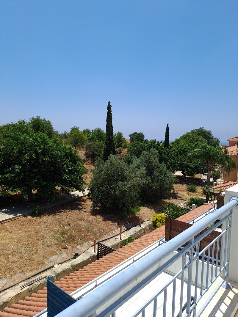 Apartment (Penthouse) in Anarita, Paphos for Rent