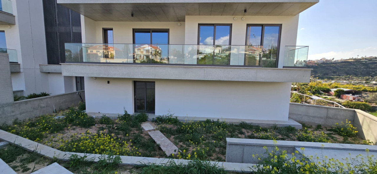 Apartment (Flat) in Germasoyia, Limassol for Sale