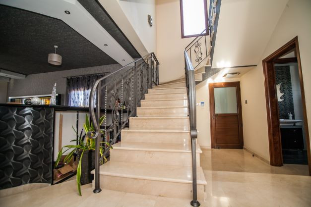 House (Detached) in Kolossi, Limassol for Sale
