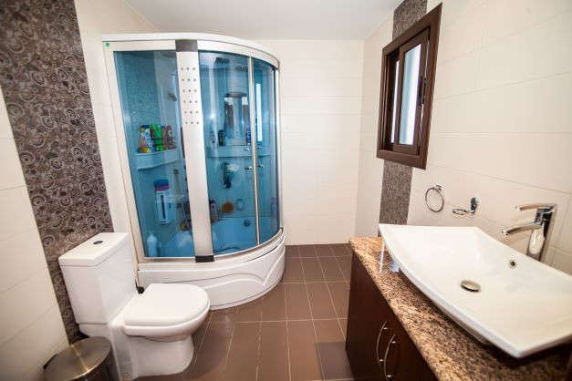 House (Detached) in Kolossi, Limassol for Sale