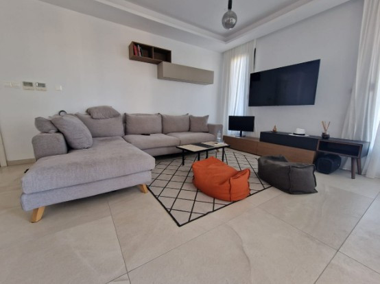 Apartment (Penthouse) in Germasoyia, Limassol for Sale
