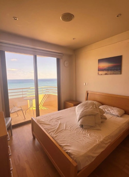 Apartment (Flat) in Finikoudes, Larnaca for Sale