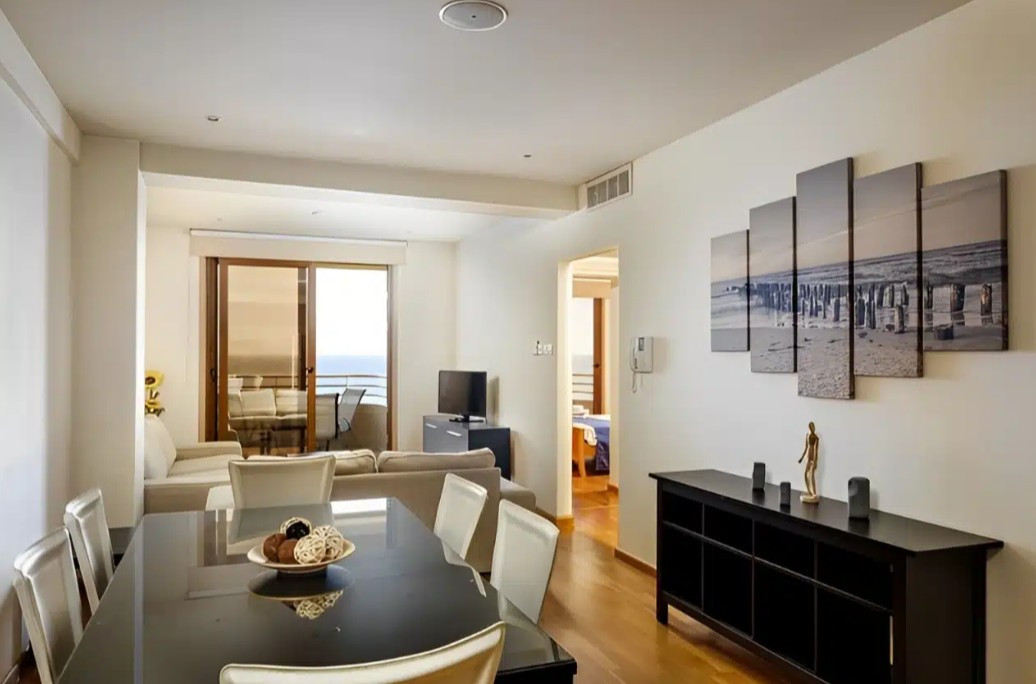 Apartment (Flat) in Finikoudes, Larnaca for Sale