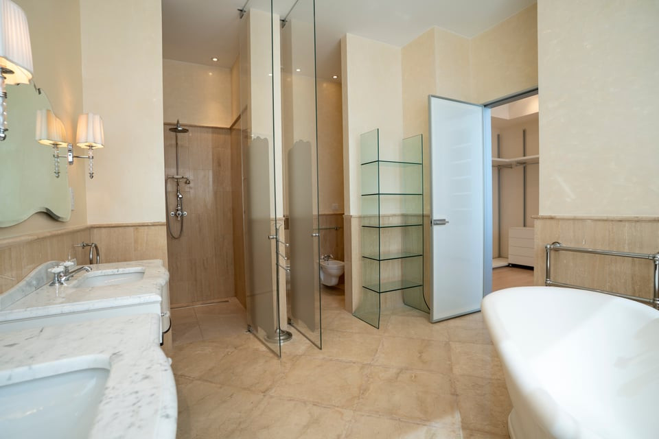 Apartment (Flat) in Neapoli, Limassol for Sale