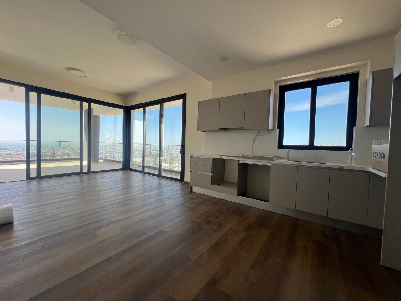 Apartment (Penthouse) in Agios Athanasios, Limassol for Sale