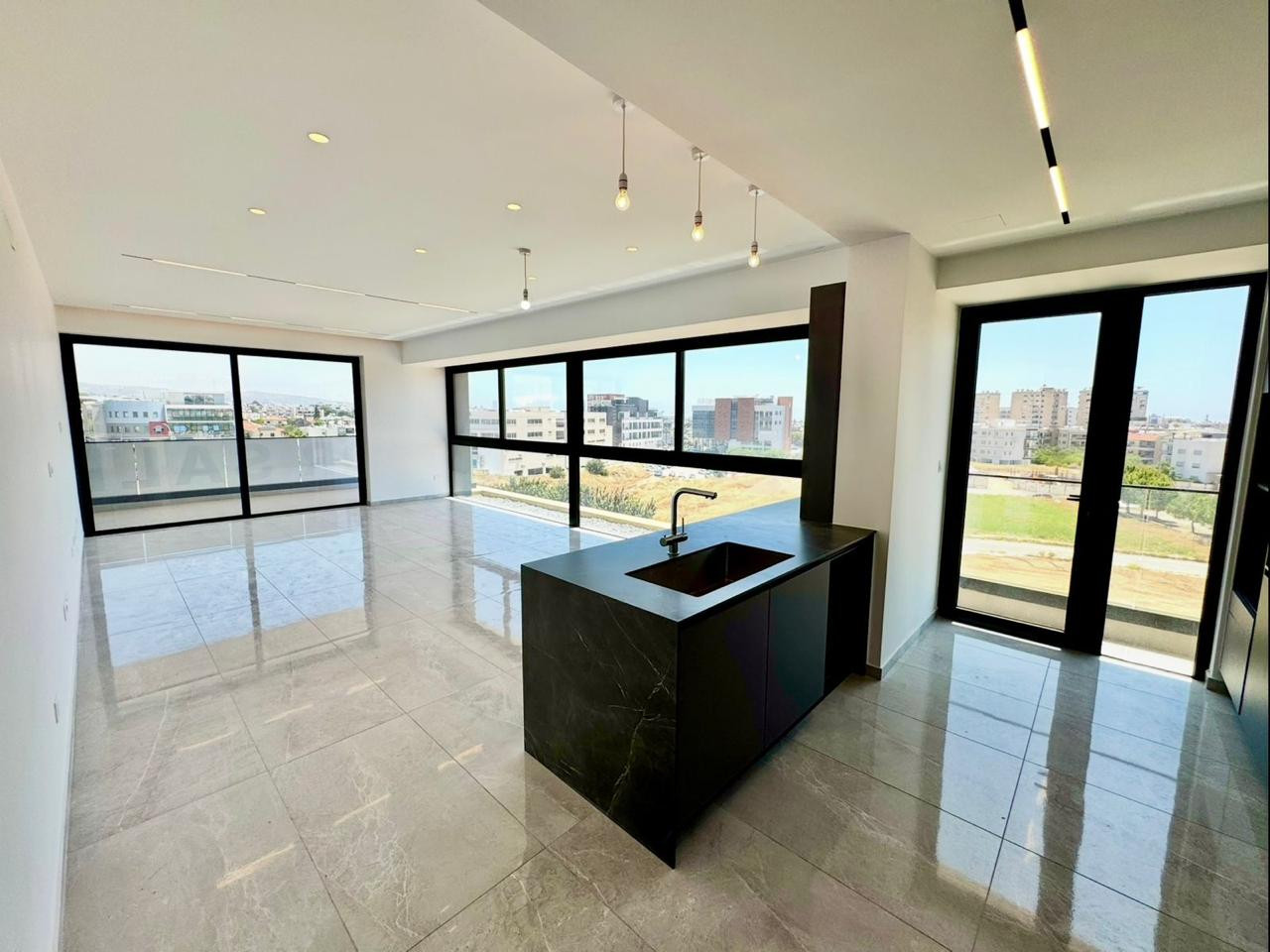 Apartment (Penthouse) in Linopetra, Limassol for Sale