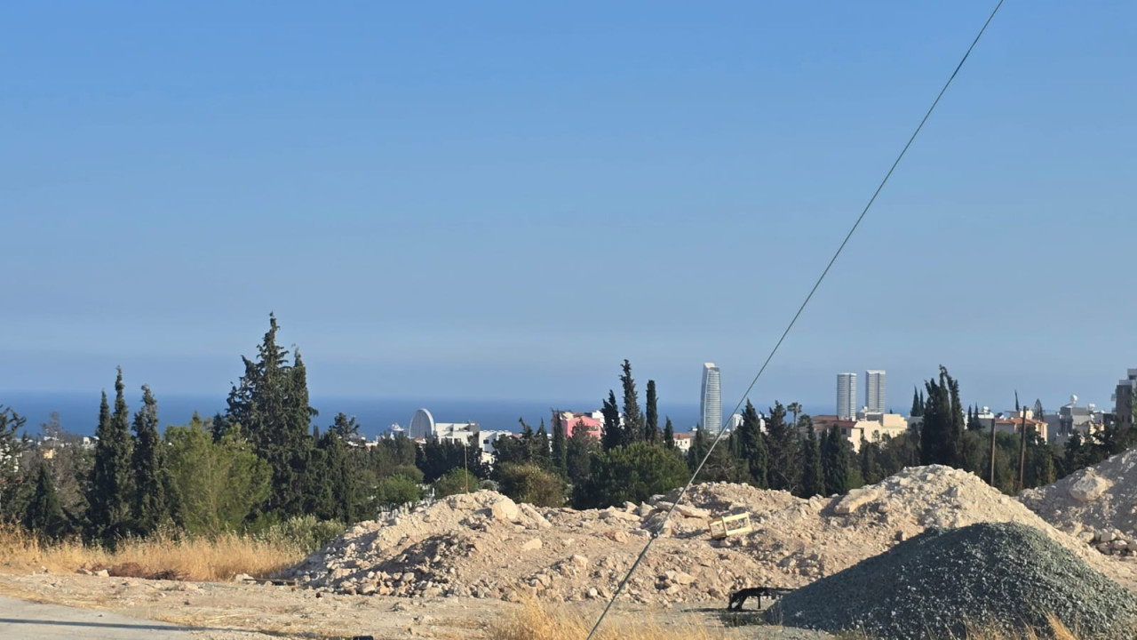 House (Maisonette) in Agios Athanasios, Limassol for Sale