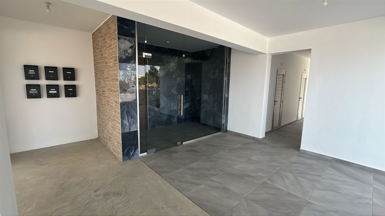 Apartment (Penthouse) in Paralimni, Famagusta for Rent