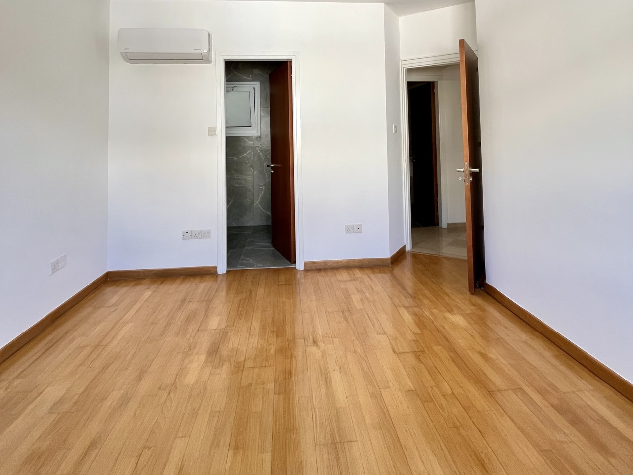 Apartment (Flat) in Acropoli, Nicosia for Rent