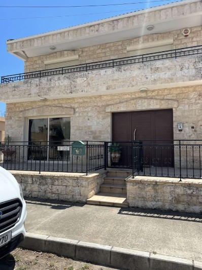 House (Semi detached) in Agios Spyridonas, Limassol for Sale