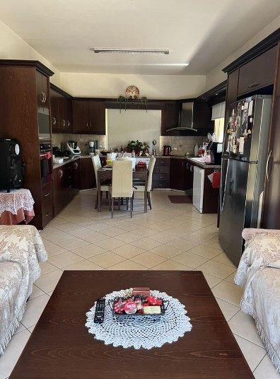 House (Semi detached) in Agios Spyridonas, Limassol for Sale
