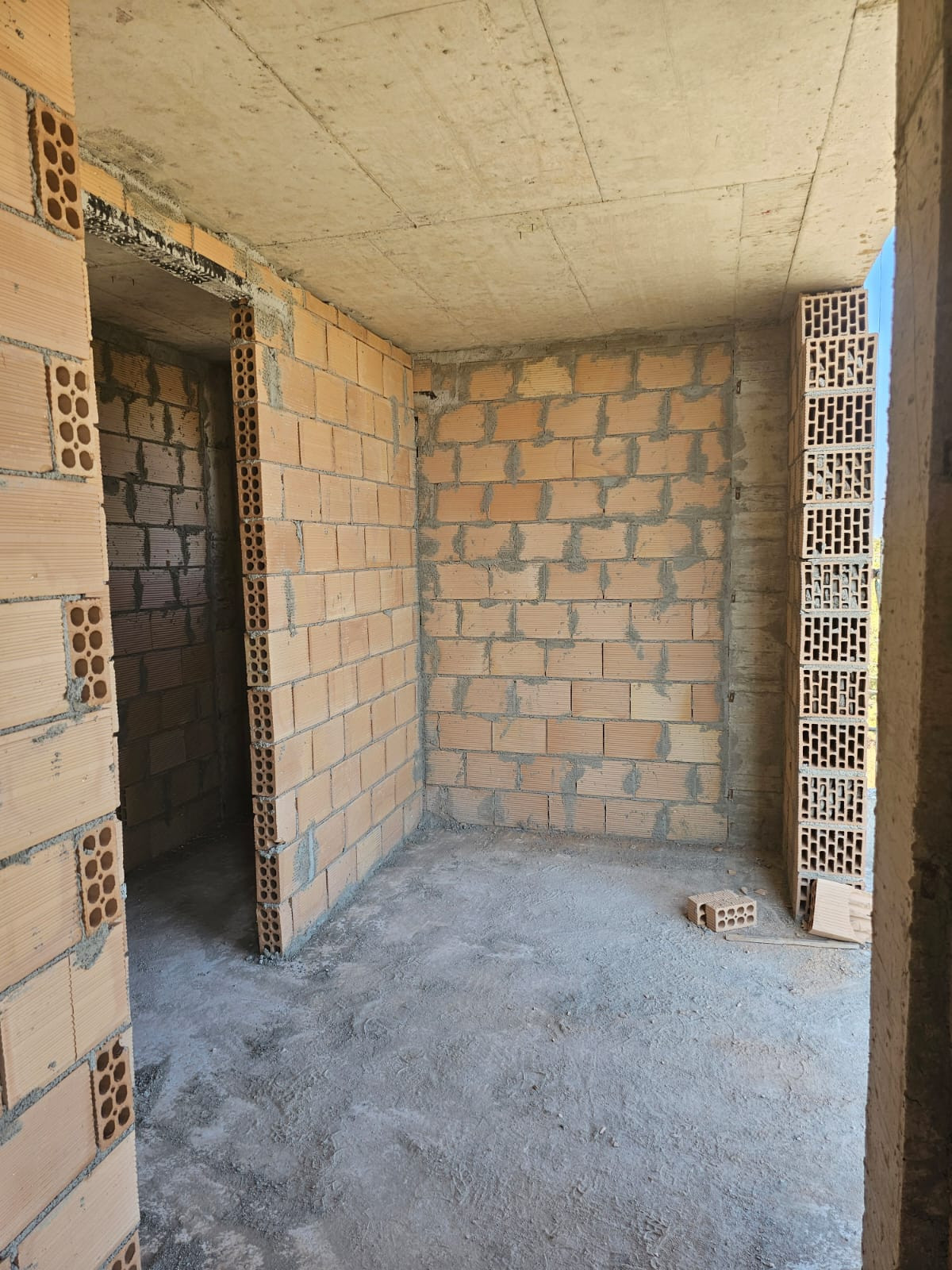 House (Detached) in Souni-Zanakia, Limassol for Sale