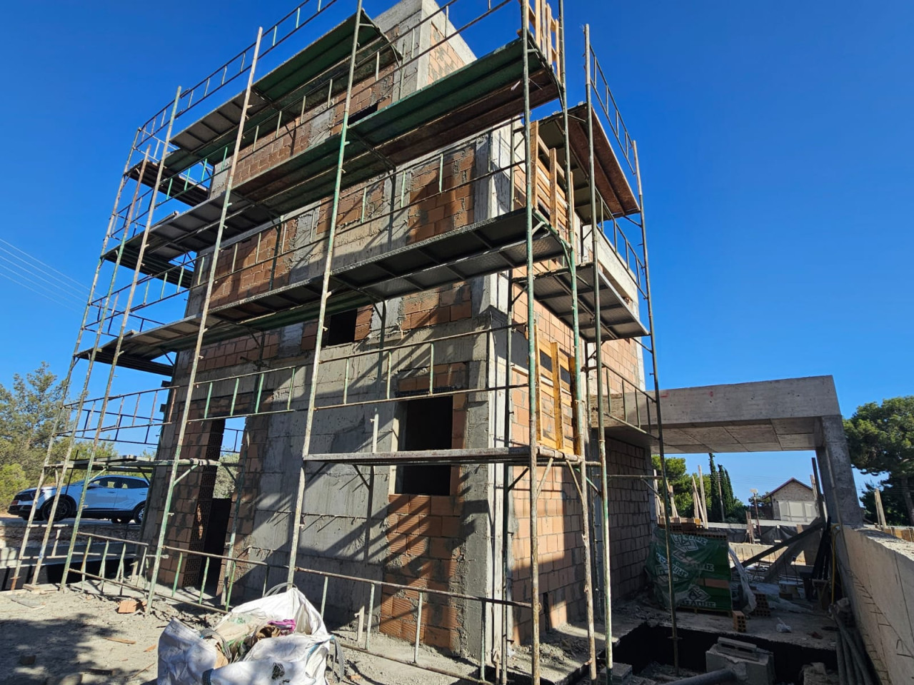 House (Detached) in Souni-Zanakia, Limassol for Sale