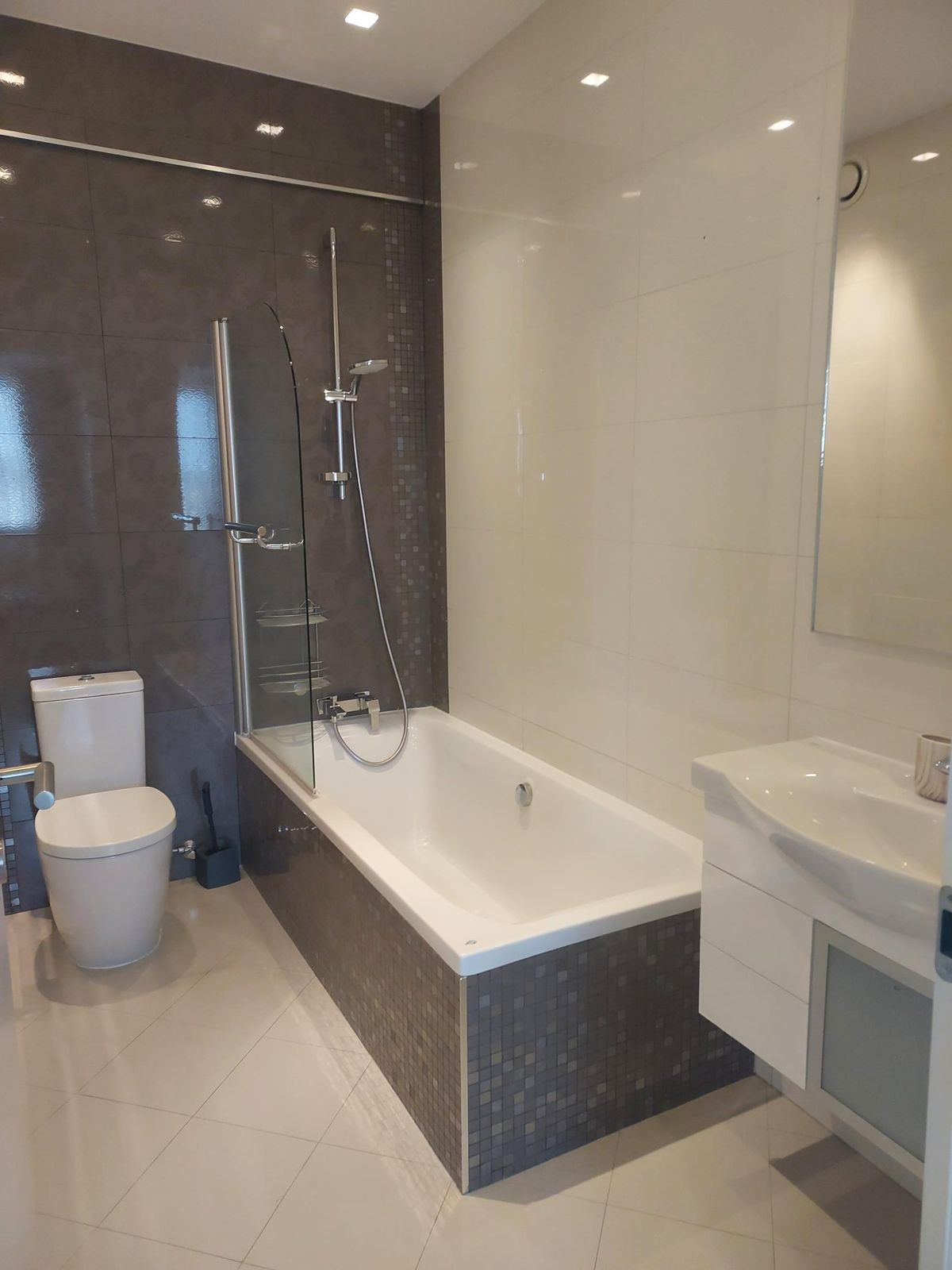 Apartment (Flat) in Germasoyia Tourist Area, Limassol for Sale