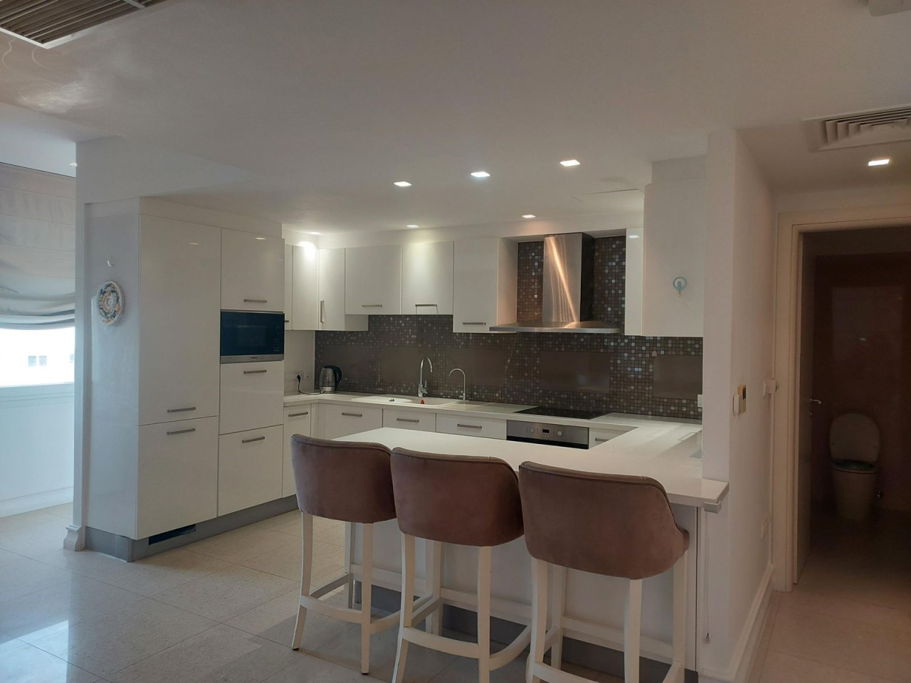 Apartment (Flat) in Germasoyia Tourist Area, Limassol for Sale