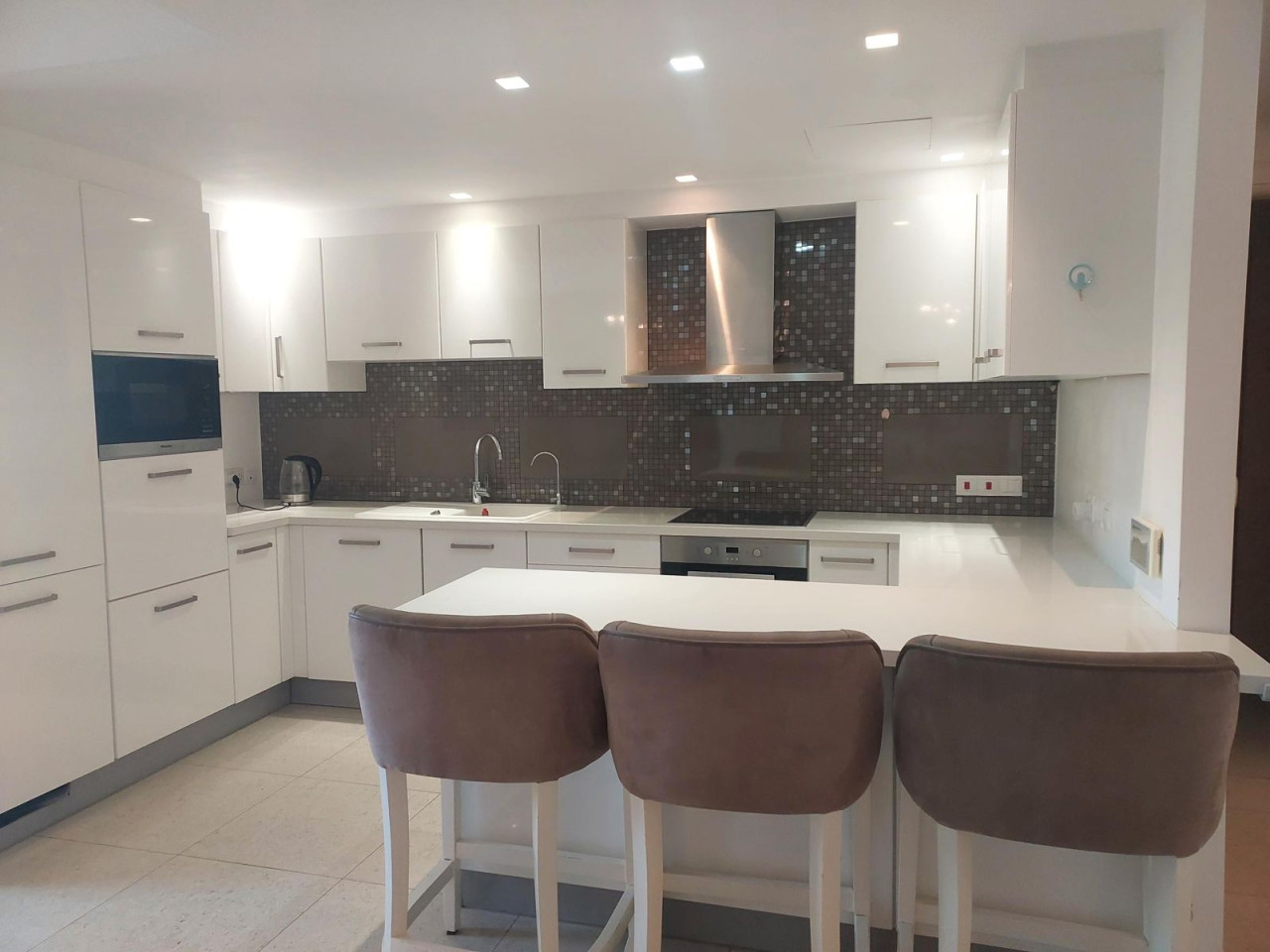 Apartment (Flat) in Germasoyia Tourist Area, Limassol for Sale