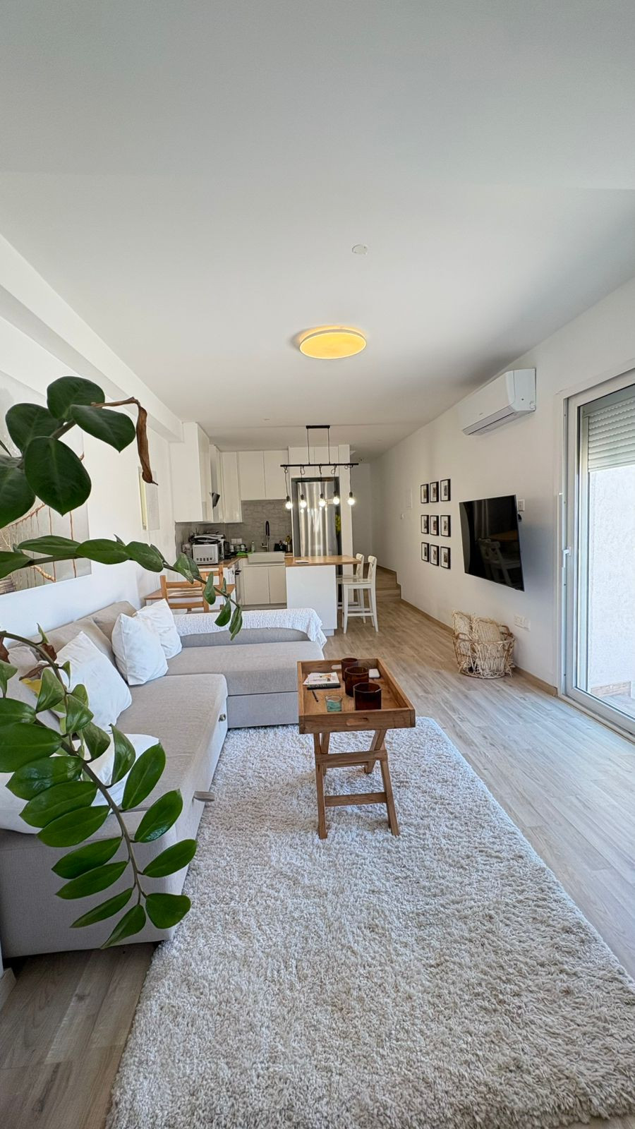 Apartment (Flat) in Agios Tychonas, Limassol for Rent