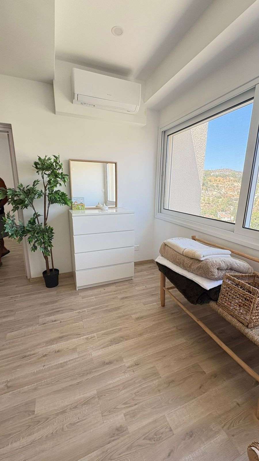 Apartment (Flat) in Agios Tychonas, Limassol for Rent