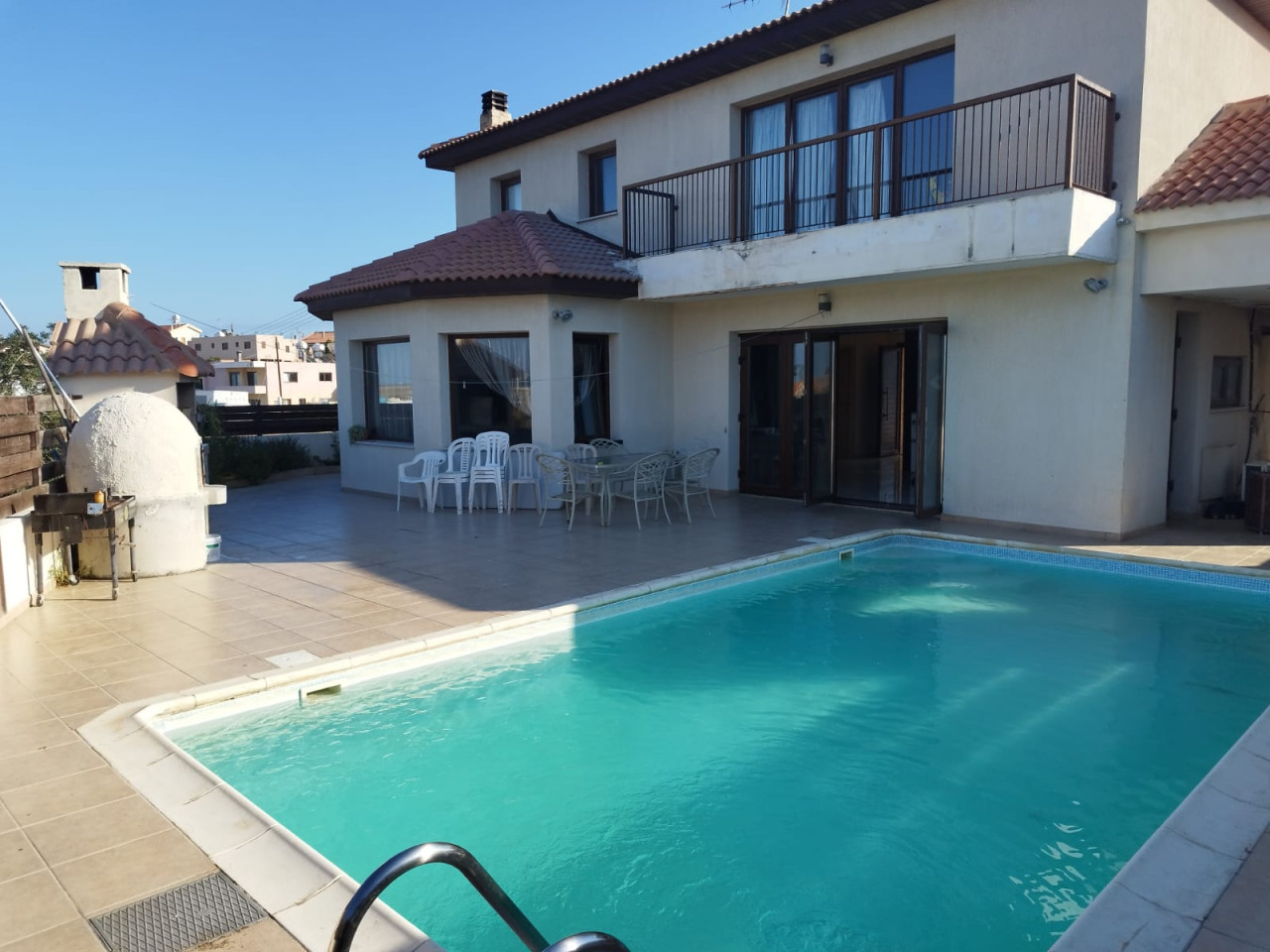 House (Detached) in Akrotiri, Limassol for Sale