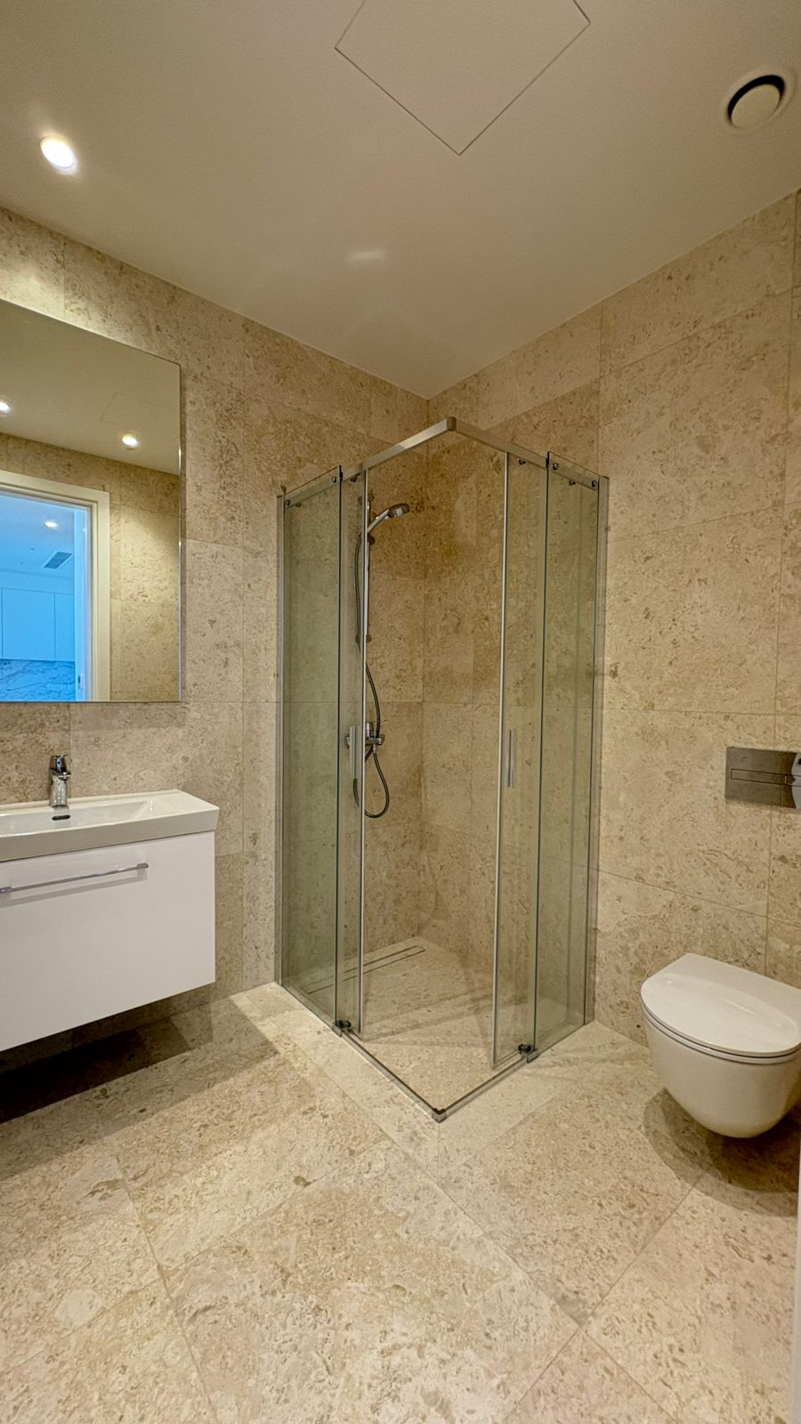 Apartment (Flat) in Germasoyia Tourist Area, Limassol for Rent