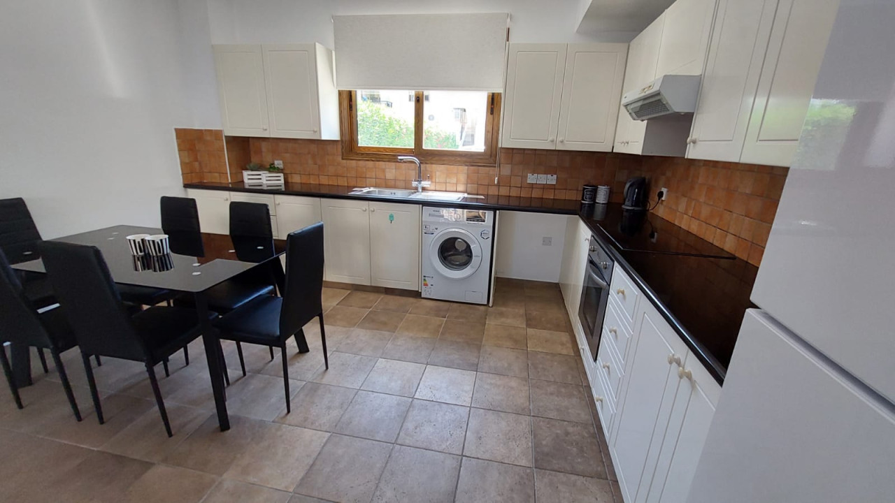 Apartment (Flat) in Universal, Paphos for Sale