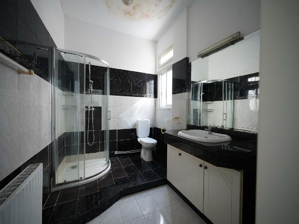 Apartment (Flat) in Pallouriotissa, Nicosia for Sale