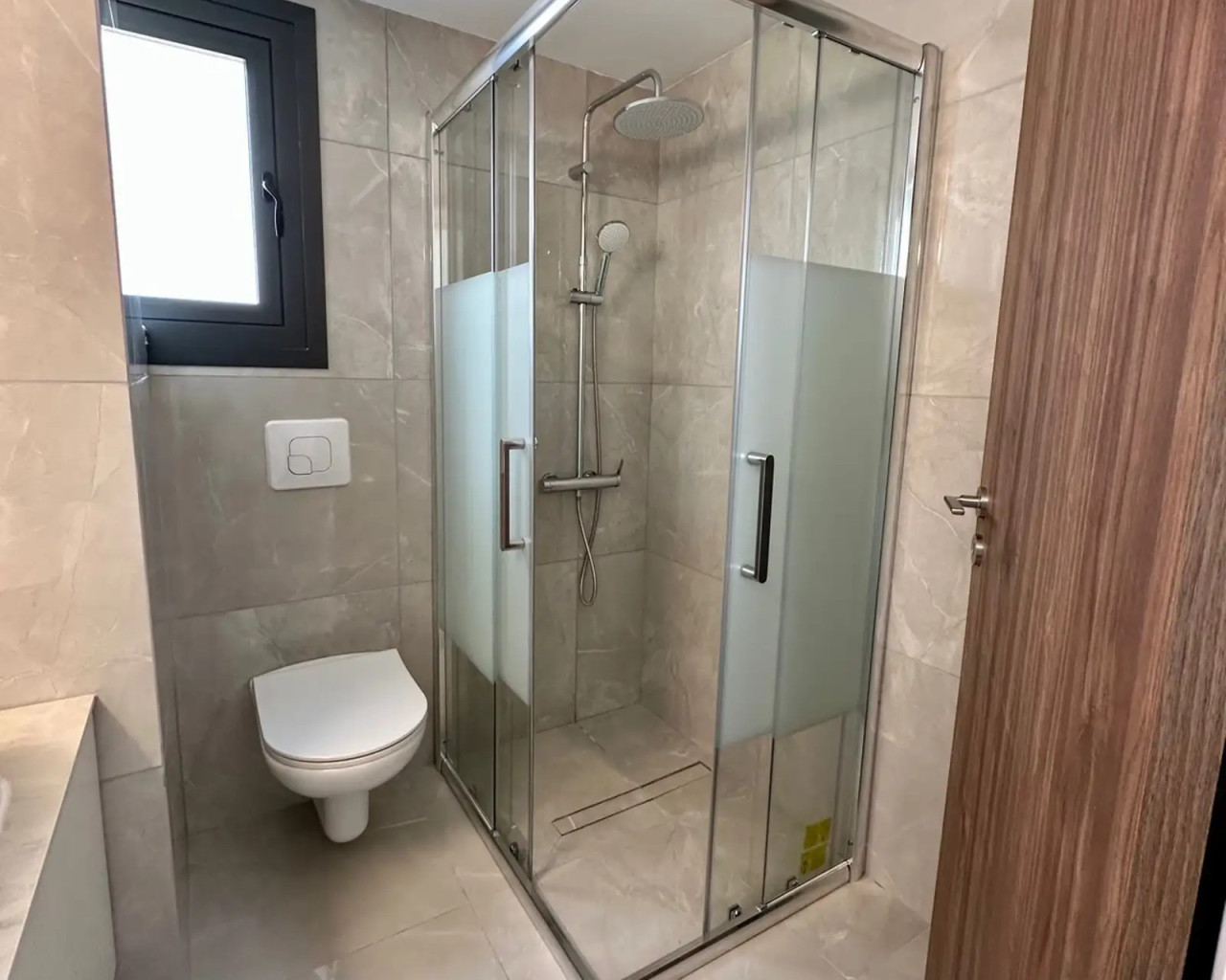 Apartment (Flat) in Agioi Omologites, Nicosia for Rent