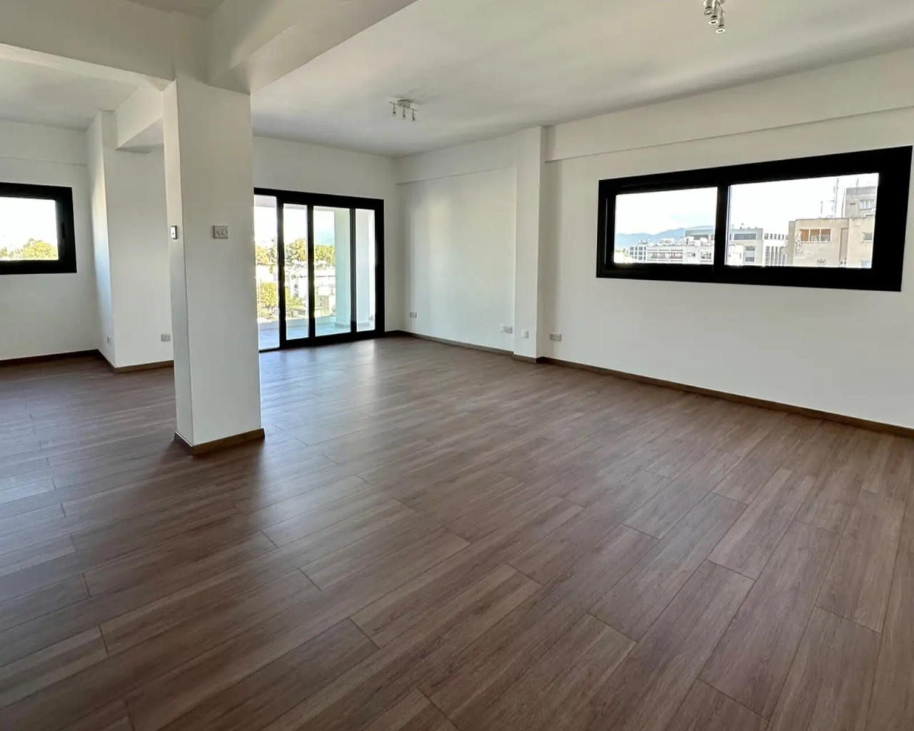 Apartment (Flat) in Agioi Omologites, Nicosia for Rent