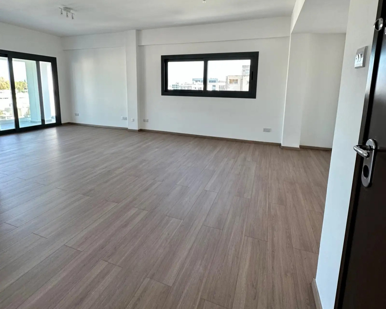 Apartment (Flat) in Agioi Omologites, Nicosia for Rent