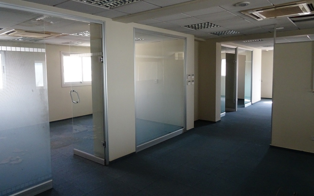 Commercial (Office) in Kaimakli, Nicosia for Sale