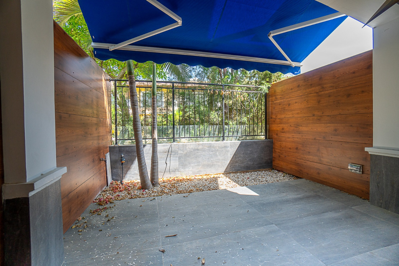 House (Maisonette) in Germasoyia Tourist Area, Limassol for Sale