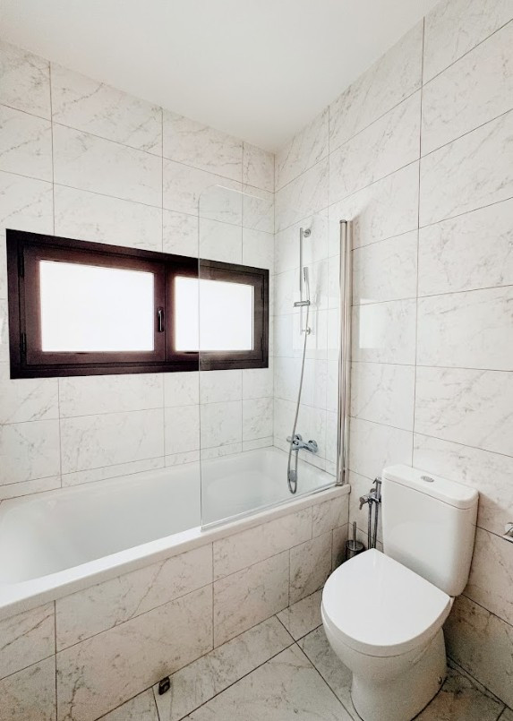 Apartment (Flat) in Linopetra, Limassol for Rent