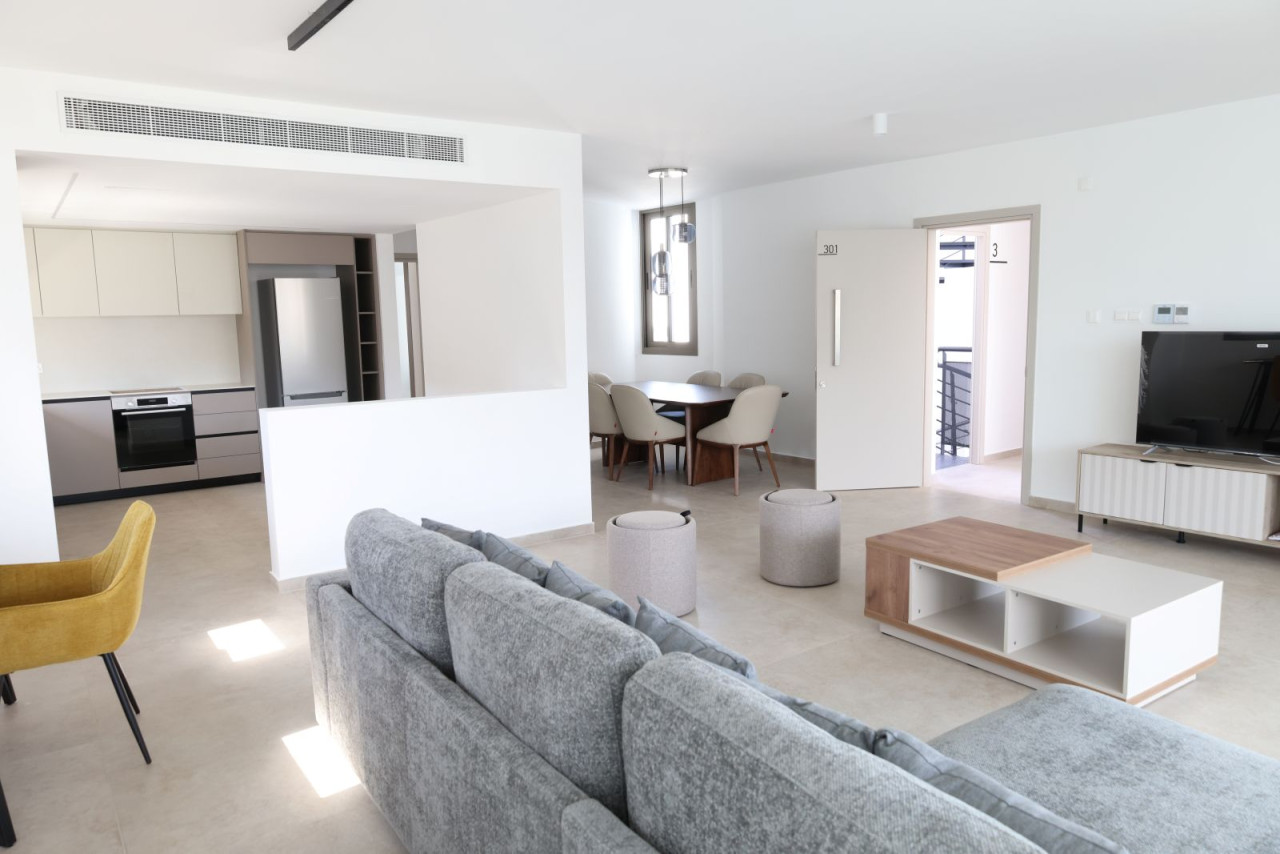 Apartment (Penthouse) in Agios Dometios, Nicosia for Rent