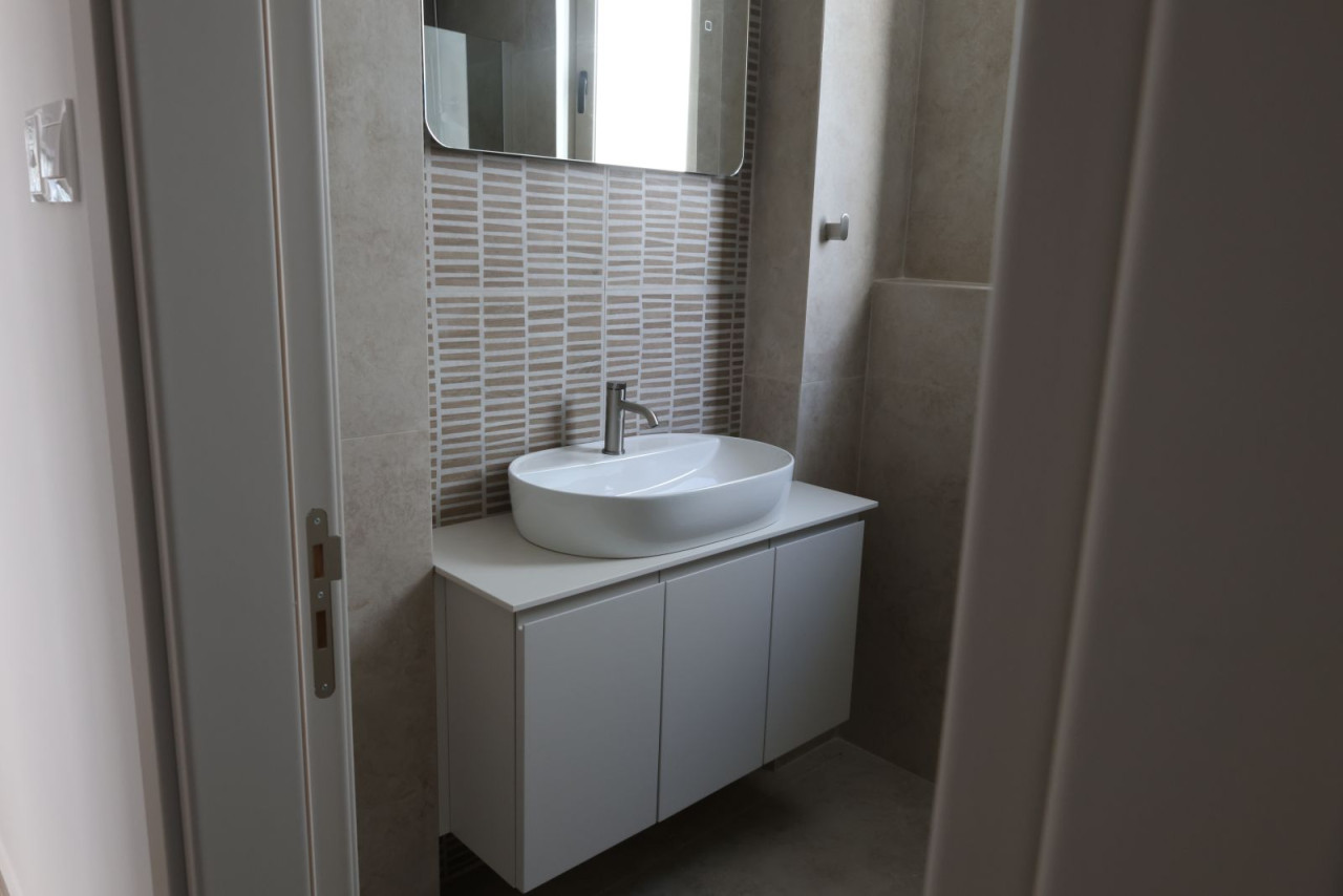 Apartment (Penthouse) in Agios Dometios, Nicosia for Rent