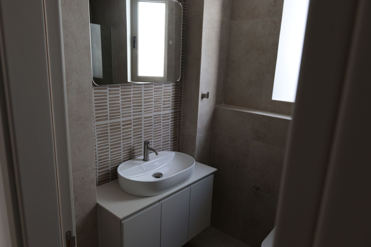 Apartment (Penthouse) in Agios Dometios, Nicosia for Rent