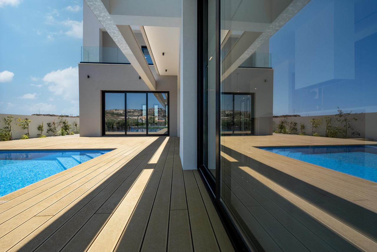 House (Detached) in Agios Tychonas, Limassol for Sale