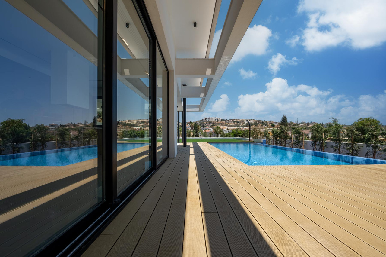 House (Detached) in Agios Tychonas, Limassol for Sale