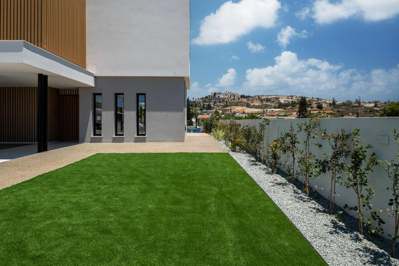 House (Detached) in Agios Tychonas, Limassol for Sale