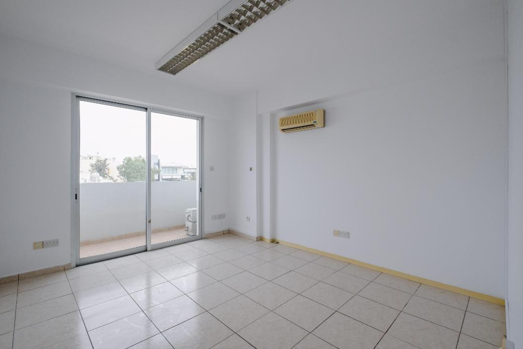 Commercial (Office) in Agios Antonios, Nicosia for Sale