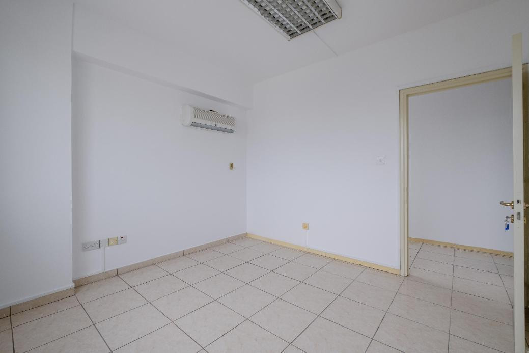 Commercial (Office) in Agios Antonios, Nicosia for Sale