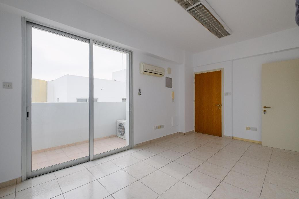 Commercial (Office) in Agios Antonios, Nicosia for Sale