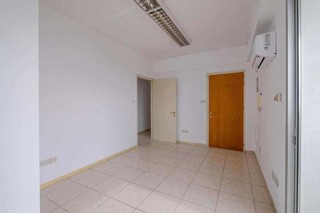 Commercial (Office) in Agios Antonios, Nicosia for Sale