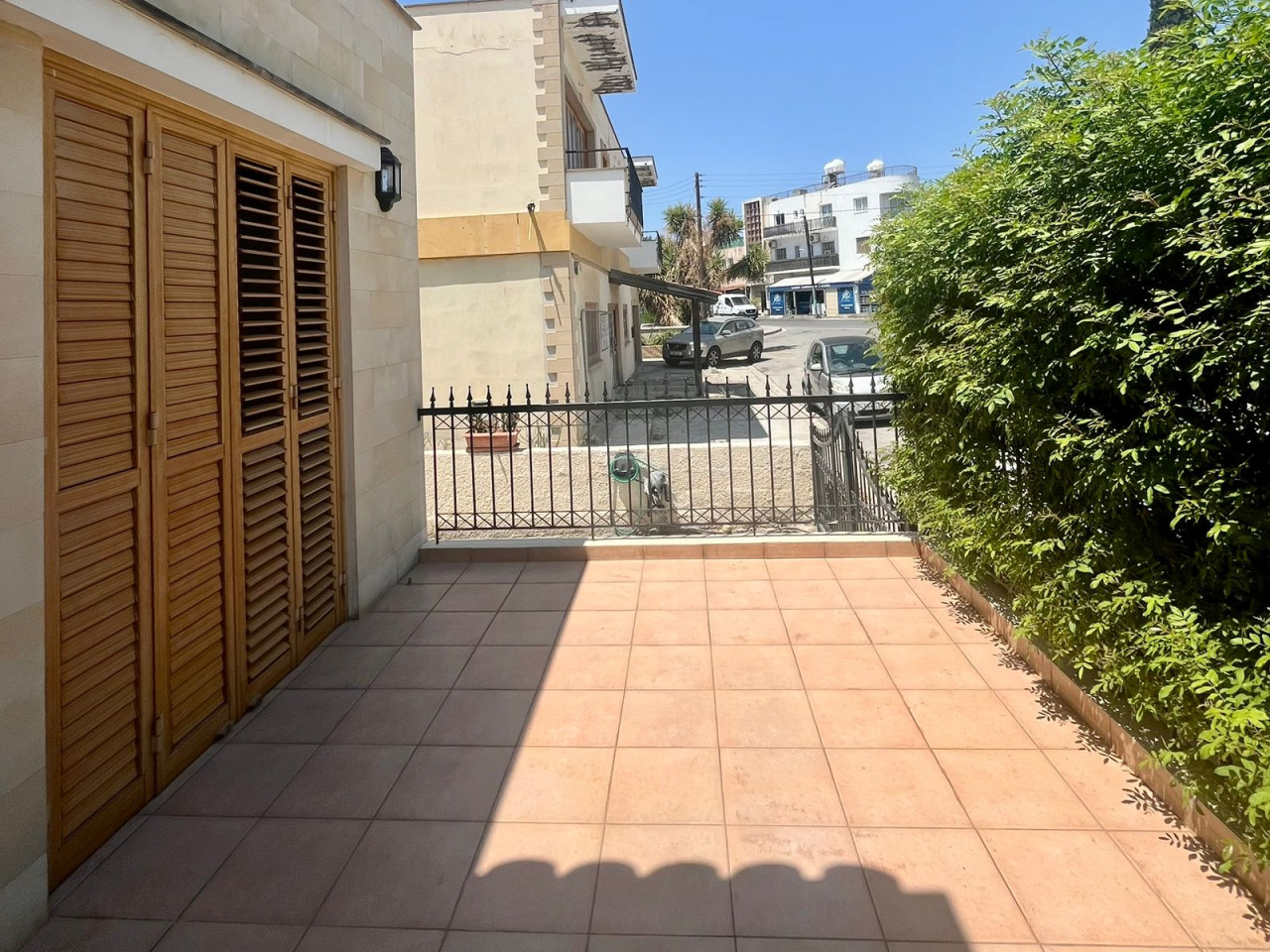 House (Semi detached) in Agios Dometios, Nicosia for Sale