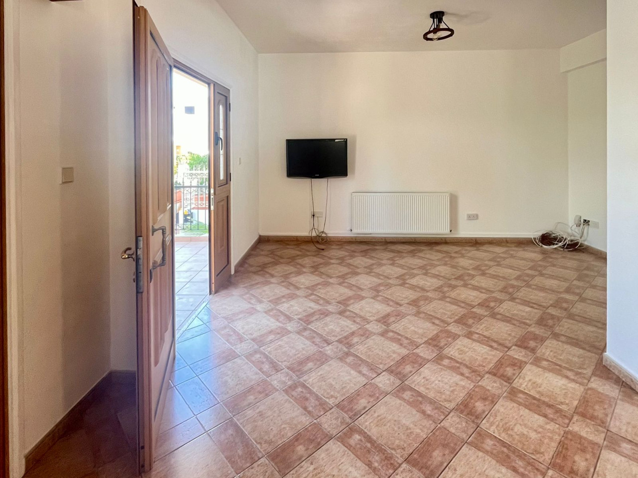 House (Semi detached) in Agios Dometios, Nicosia for Sale