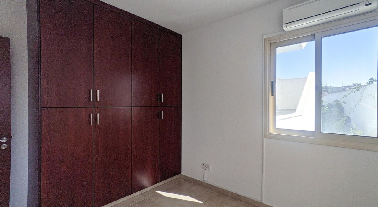 Apartment (Flat) in Agios Tychonas, Limassol for Rent