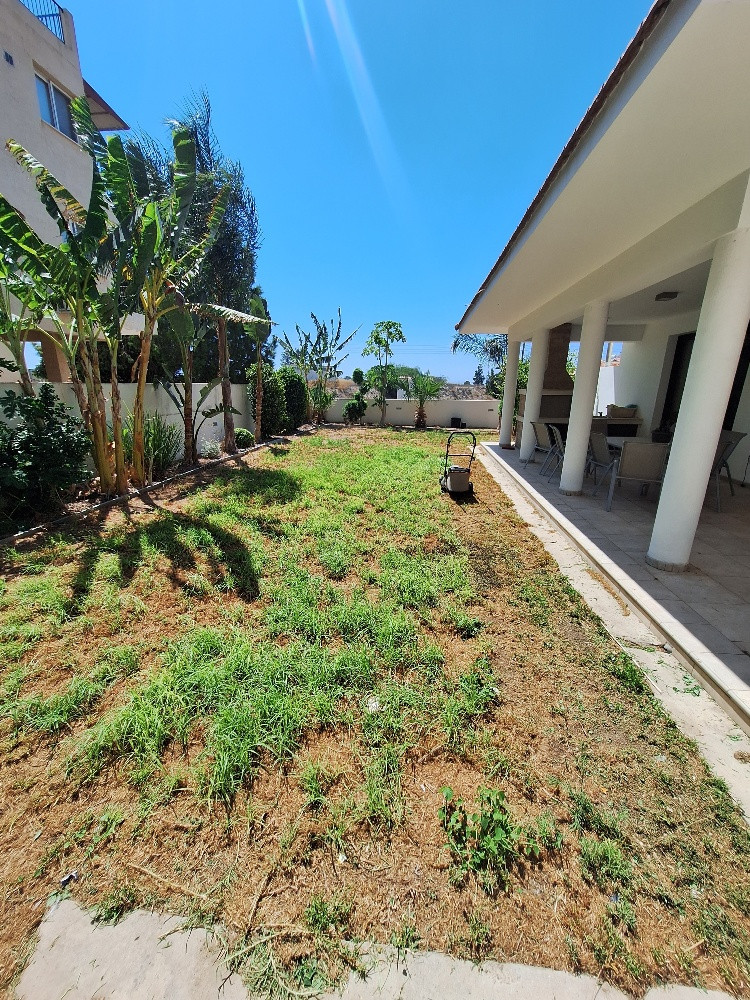 House (Detached) in Oroklini, Larnaca for Sale