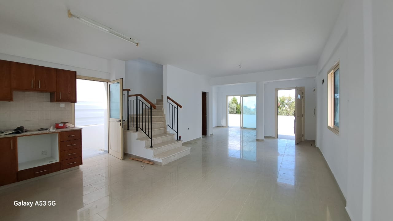 House (Detached) in Emba, Paphos for Sale