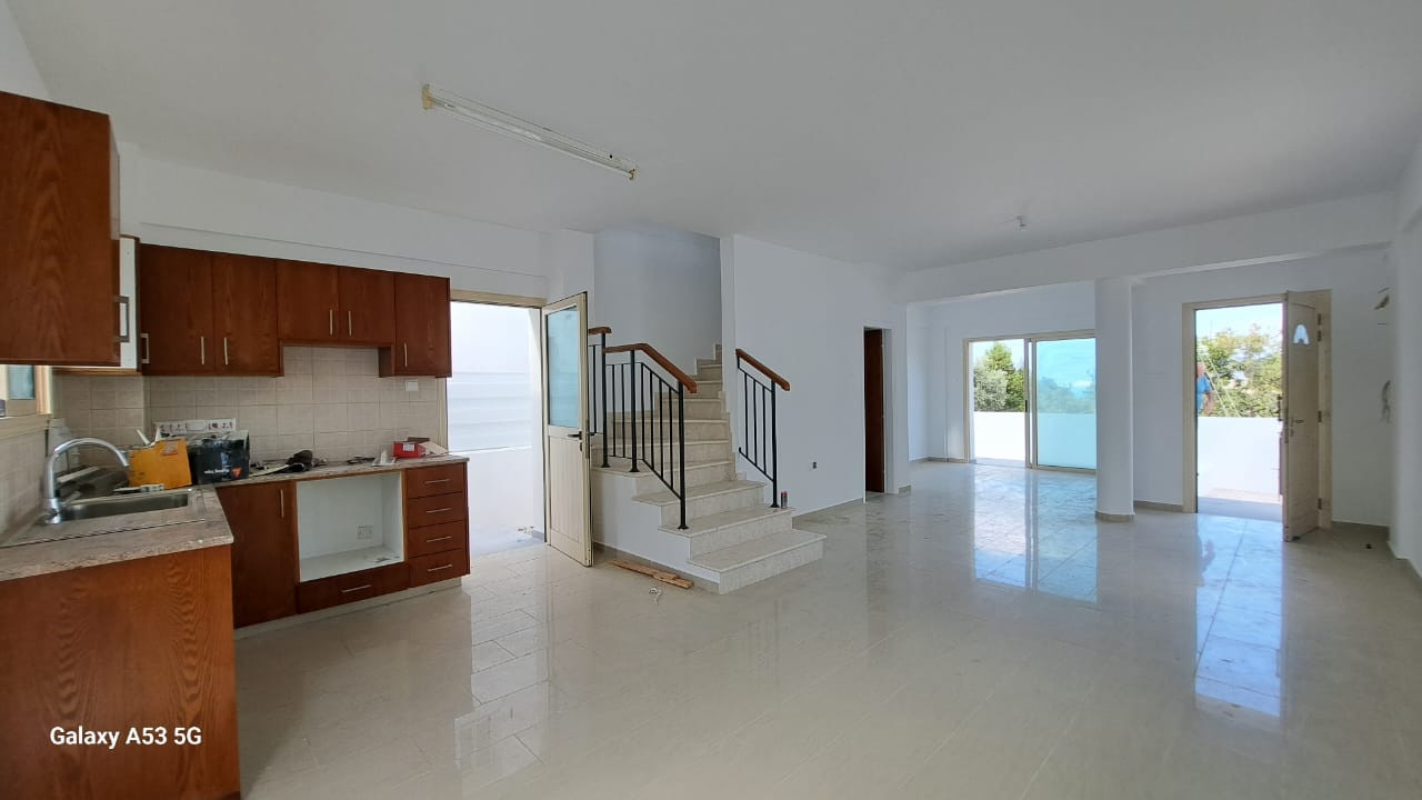 House (Detached) in Emba, Paphos for Sale