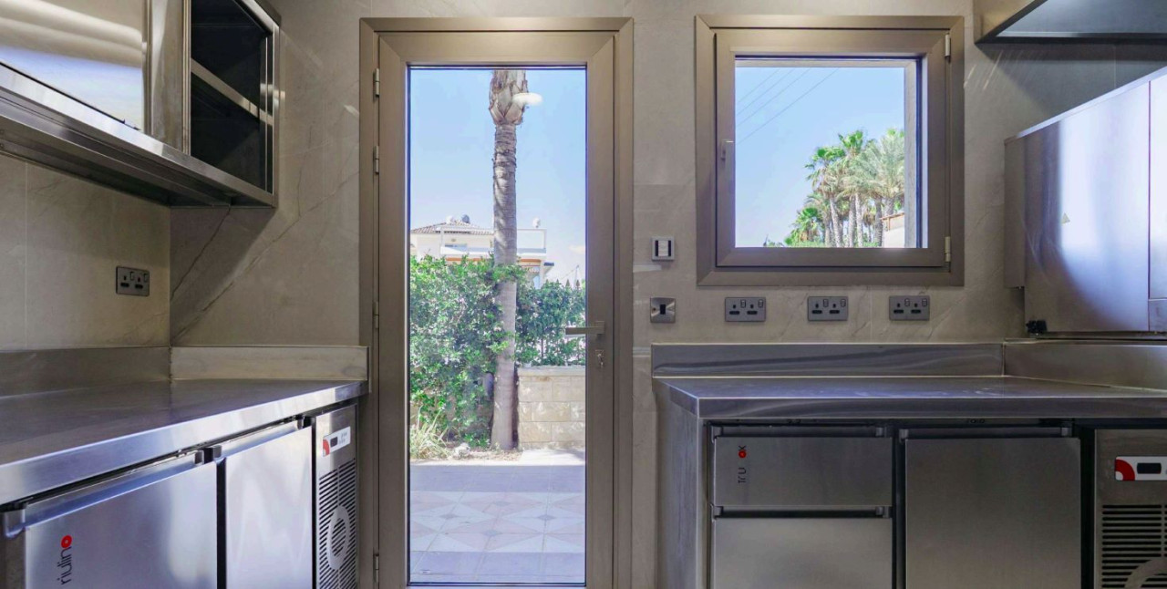 House (Detached) in Moutagiaka, Limassol for Sale