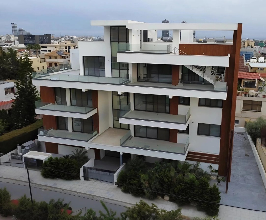 Apartment (Penthouse) in Columbia, Limassol for Sale